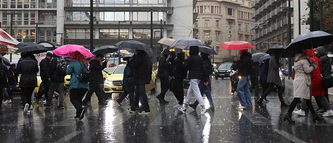 Κακοκαιρία: Κυριακή με έντονες βροχές, καταιγίδες και νοτιάδες